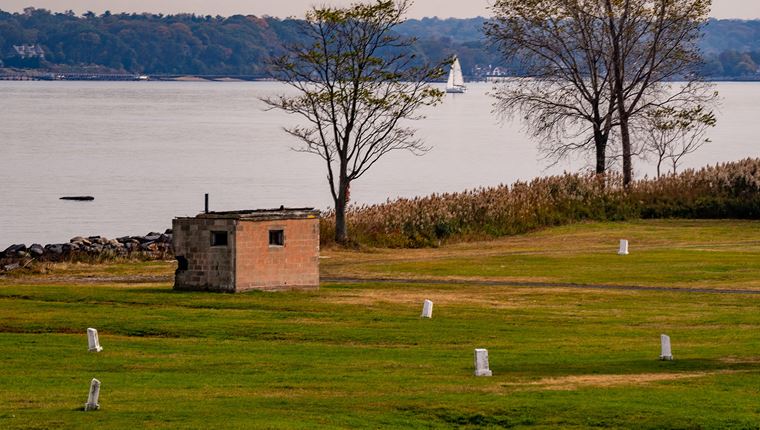 Hart Island: Το νησί των χαμένων ψυχών στη Νέα Υόρκη