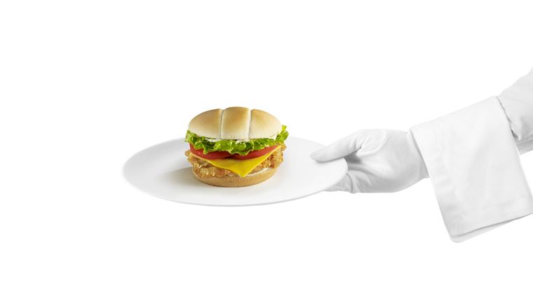 Οι Γάλλοι σεφ επιστρέφουν τα αστέρια Michelin και μαγειρεύουν πιο casual