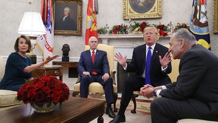 Το χρονικό της αποτυχίας του Donald Trump με τον κορονοϊό