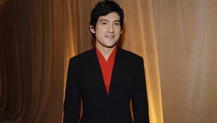 Η νέα φιλόδοξη σειρά του Apple TV+ έχει κάτι από White Lotus και The Bear και είναι &#39;άχαστη&#39;