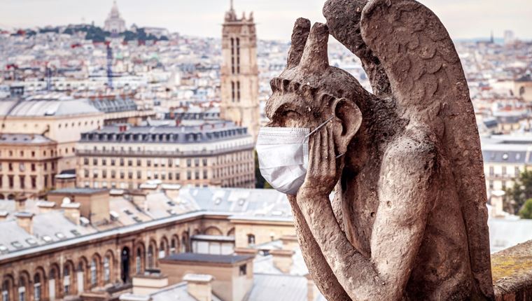 Περισσότερη ναυτία, λιγότερος βήχας: Τα νέα συμπτώματα του κορονοϊού