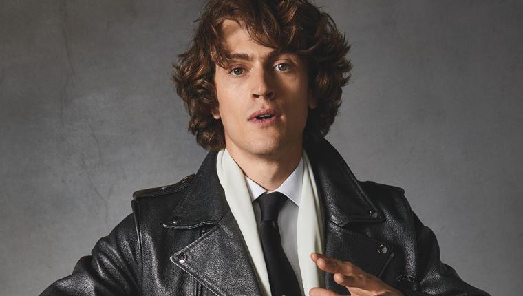 Πώς να φορέσεις το σμόκιν αλλιώς