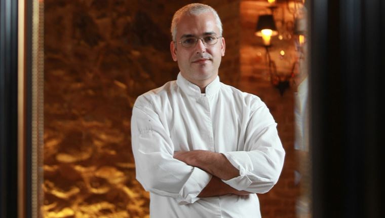 Ο Άγγελος Λάντος δεν θυμάται τον εαυτό του εκτός κουζίνας