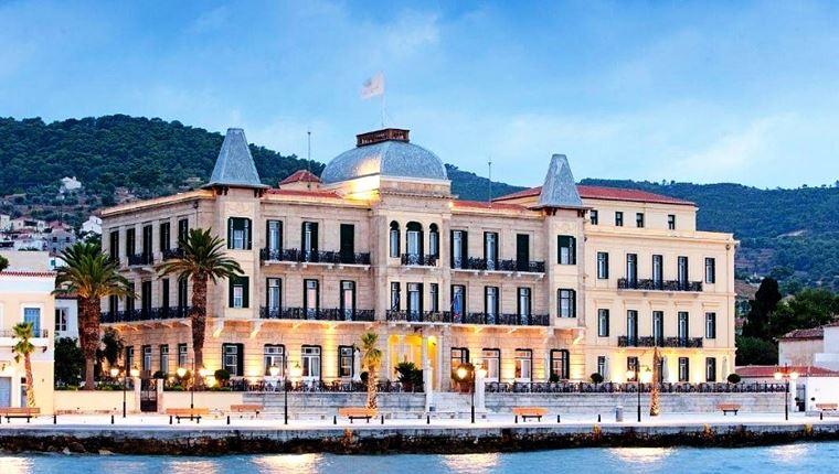 Το πιο εμβληματικό ελληνικό ξενοδοχείο στο Netflix