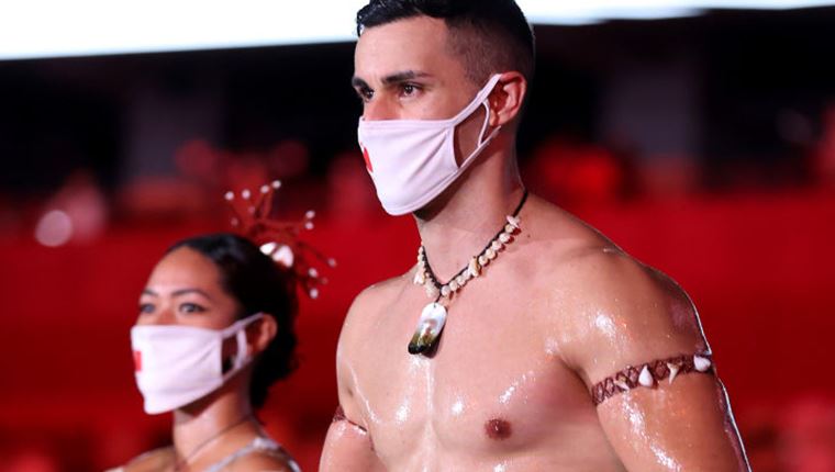 Γίνονται όντως ερωτικά όργια στο Ολυμπιακό Χωριό;