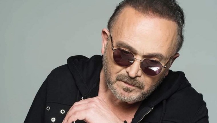 Ο Σταμάτης Γονίδης έκανε το μονοδοσικό εμβόλιο 'γιατί δεν έχει μέσα τον χιμπαντζή'