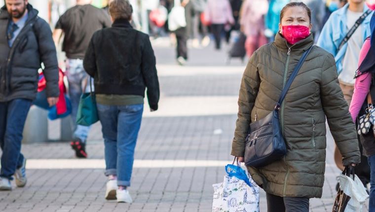 Κορονοϊός: Αφόρητη πίεση με 621 διασωληνωμένους