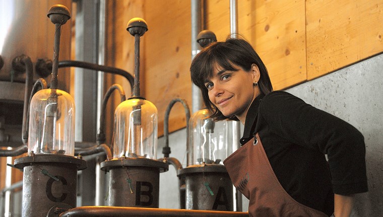 H Elisabetta Nonino και η απόσταξη παράδοσης