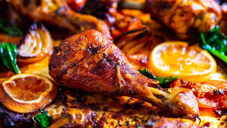 Μπουτάκια κοτόπουλου με πικάντικο γλάσο, η συνταγή