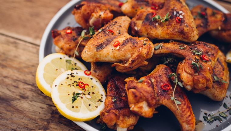 Παϊδάκια κοτόπουλου με σάλτσα μπίρας, ένα μικρό έπος