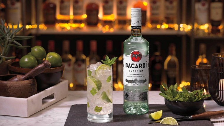 Γιατί το Bacardi έχει μία νυχτερίδα στο logo του