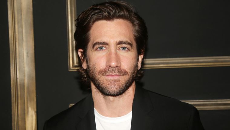 Πώς θα ντύνεσαι απλά και κομψά σαν τον Jake Gyllenhaal