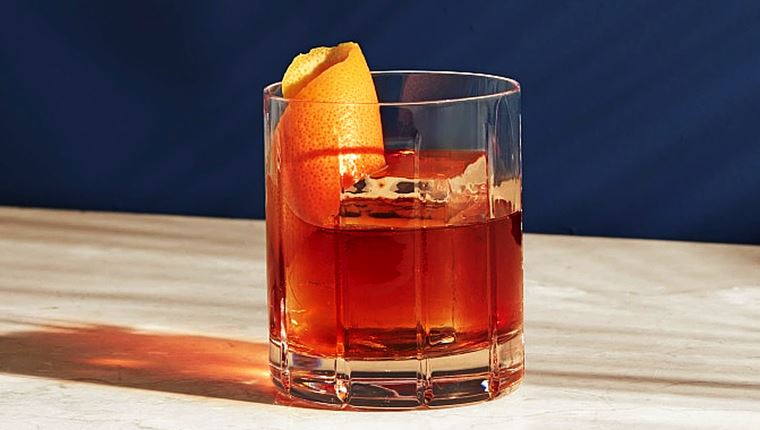 Αναβαθμίζοντας τα κλασικά cocktails με ένα απροσδόκητο spirit