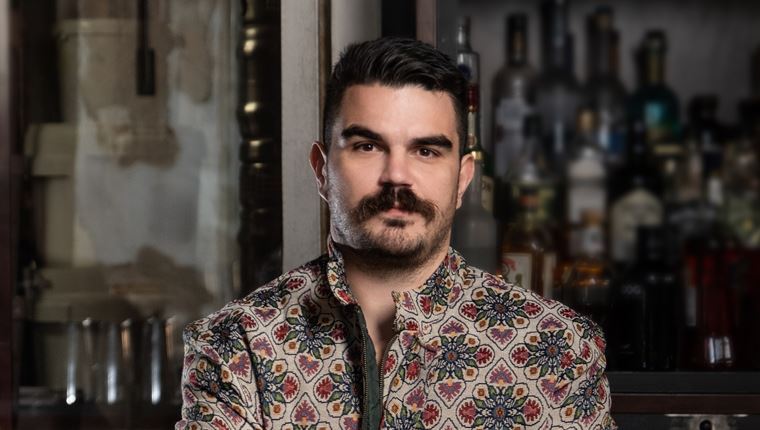 Τα gin &amp; tonics του Βασίλη Κυρίτση