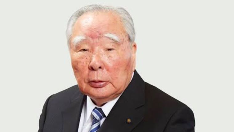 Πέθανε ο Osamu Suzuki, θρυλικός ηγέτης της Suzuki Motor