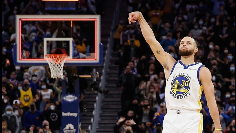 Ο Steph Curry άλλαξε το παιχνίδι