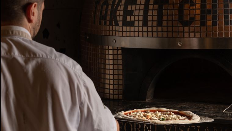 The Eatalians: Νόστιμη βόλτα στην Ηλιούπολη με τους Mario &amp; Luigi