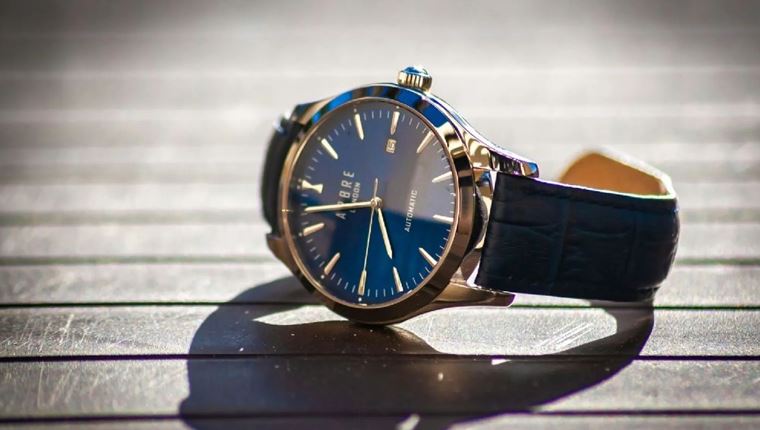 Ο σωστός τρόπος για να καθαρίζεις το ρολόι σου