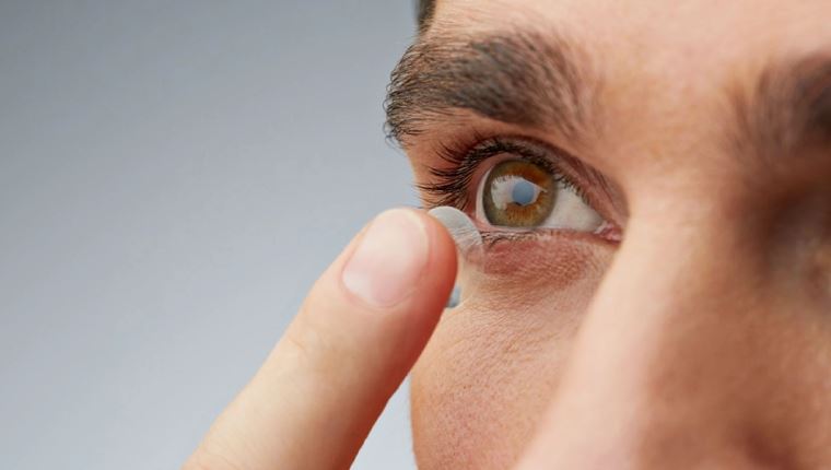 Επιστήμονες δημιούργησαν φακούς επαφής, που μπορούν να &quot;δουν&quot; αόρατα πράγματα