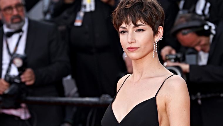 Η επικίνδυνη θηλυκότητα της Ursula Corbero