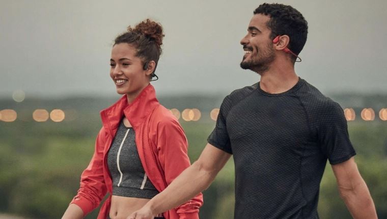 Αυτά είναι τα ακουστικά που θέλεις να φοράς όταν αθλείσαι