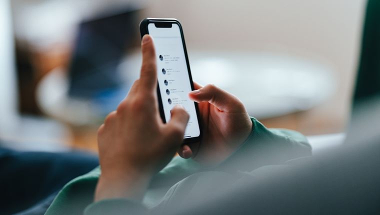 Τι σημαίνει το μήνυμα του Facebook που ζητά να &#39;χαρίσεις&#39; τα προσωπικά σου δεδομένα