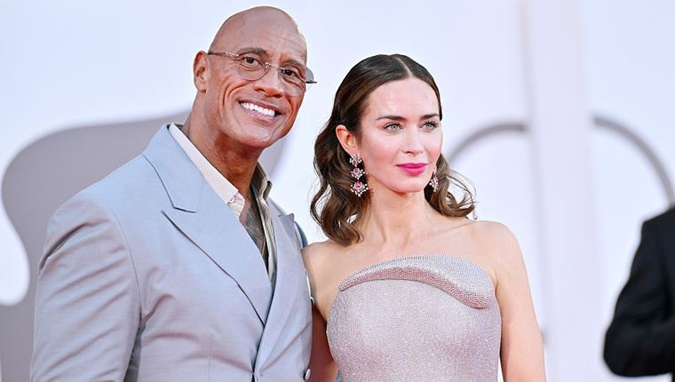 O The Rock έχασε 30 κιλά και το ίντερνετ παραληρεί