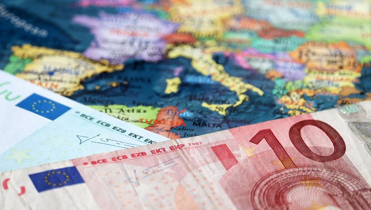 Πώς η Ελλάδα αναδείχθηκε πρωταθλήτρια στις επενδύσεις