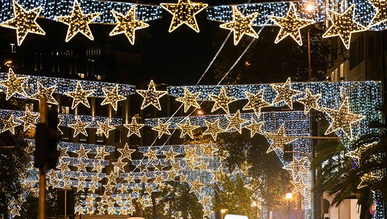 Τα μέτρα για τον κορονοϊό που θα ισχύουν ενόψει Χριστουγέννων