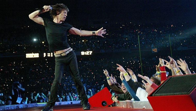 Ο Βασίλης Λούκας μας μιλάει για τους 10 κορυφαίους τραγουδιστές όλων των εποχών