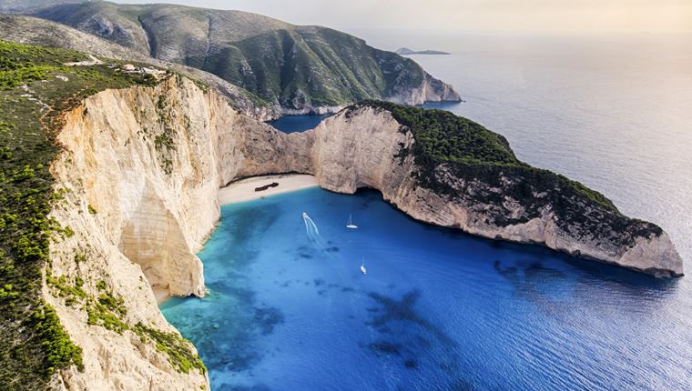 Συνεχίζονται οι διθύραμβοι για τη στάση της Ελλαδας από τα διεθνή ΜΜΕ