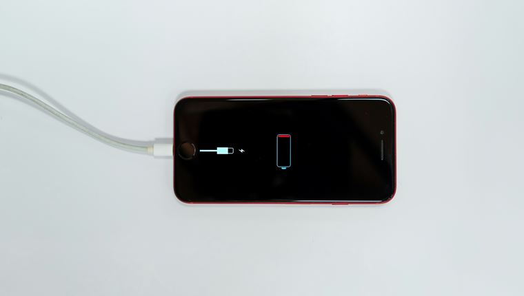 6 κόλπα για να φορτίζεις σωστά το κινητό σου