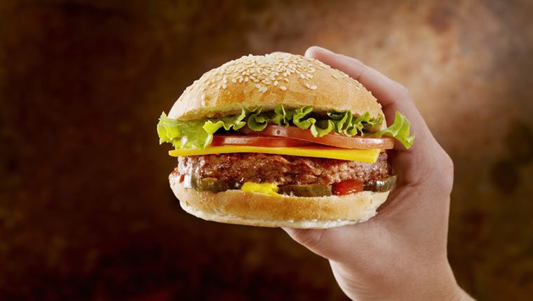 Ένας πάναπλος οδηγός για το τέλειο, σπιτικό burger