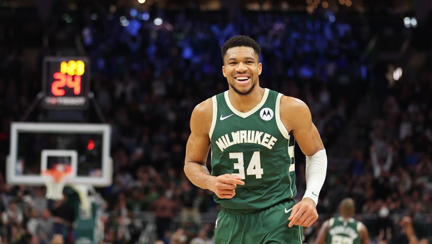 Όλοι λάτρεψαν τη στολή του Γιάννη Αντετοκούνμπο για το Halloween