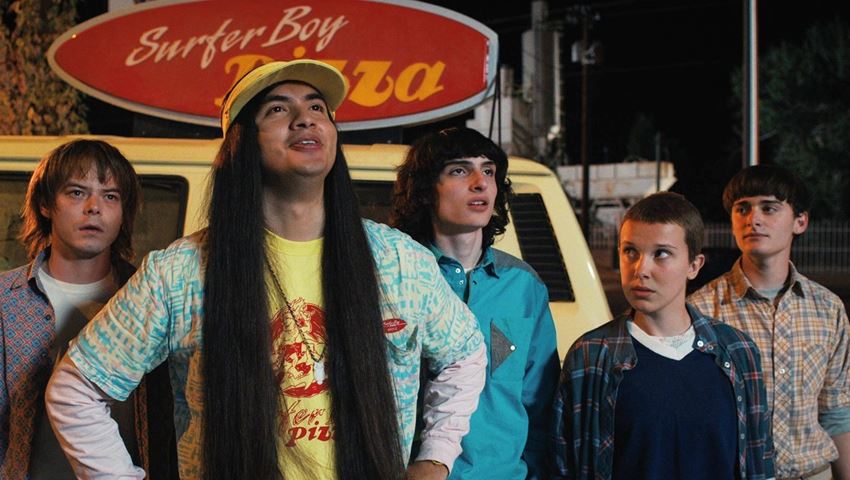 Ο ηθοποιός του Stranger Things που δεν ήξερες ότι είναι &quot;κομμάτια&quot;