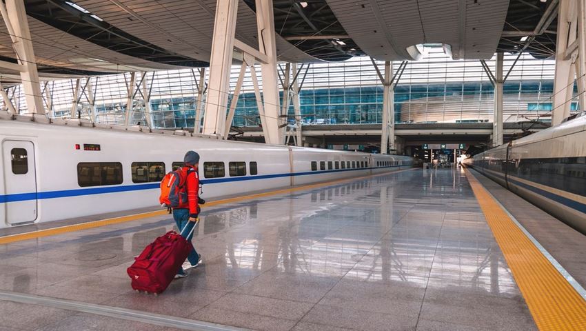 Κίνα: Κατασκεύασαν σιδηροδρομικό σταθμό μέσα σε 9 ώρες