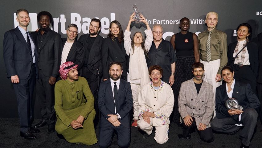 Η Meriem Bennani κερδίζει το Boss Awards για εξαίρετη προσφορά στα Art Basel Awards Miami Beach