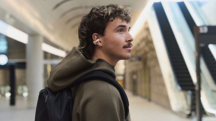 Αυτά είναι τα νέα ακουστικά ανοιχτού τύπου από τη Sony