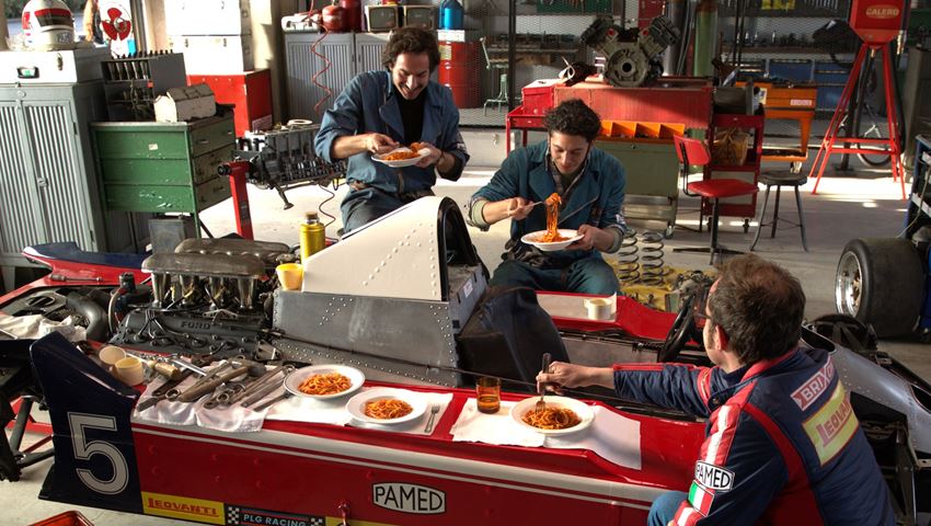 Από ένα τραπέζι στα paddocks της Formula 1, η Barilla μας θυμίζει τη γεύση του &#39;μαζί&#39;