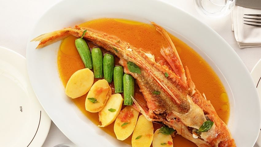 Aυτά τα εστιατόρια σερβίρουν τη νοστιμότερη ελληνική κουζίνα στην Αθήνα