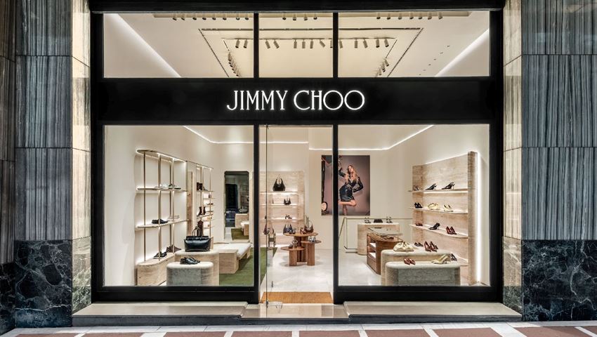 Ο οίκος Jimmy Choo ανοίγει την πρώτη του μπουτίκ στην Αθήνα