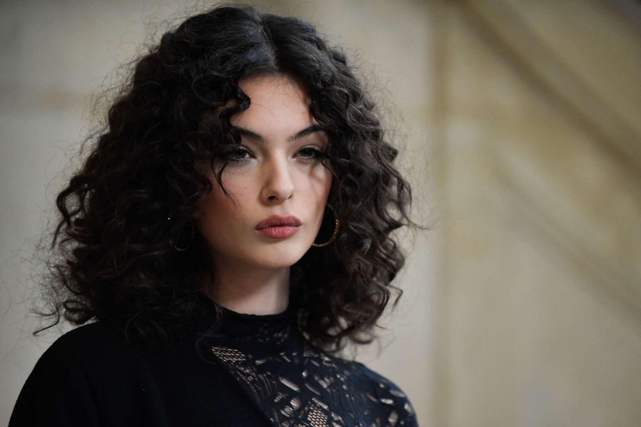 Deva Cassel, στα χνάρια της υπέροχης Monica Bellucci