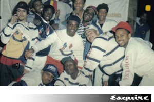 Bucket Hat: Από την σκηνή του Manchester στο κεφάλι του Brad Pitt - εικόνα 1