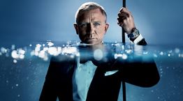 Ο Daniel Craig βουτά στα βαθιά για την Omega