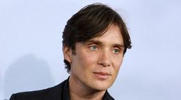 Όλες οι φορές που ζηλέψαμε τα 90s μαλλιά του Cillian Murphy