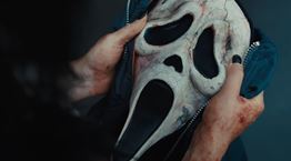 To νέο trailer του Scream απειλεί το μέλλον της Gale Weathers