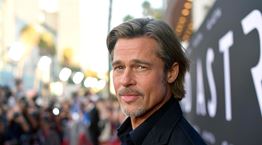 Ο Brad Pitt εμψυχώνει τους τελειόφοιτους αμερικανικού πανεπιστημίου