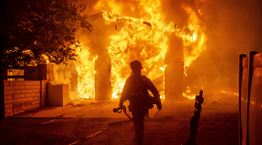 Φωτογραφίες από τις φωτιές στην Καλιφόρνια