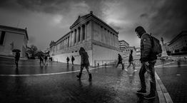 "Ψυχρή λίμνη": Το καιρικό φαινόμενο πίσω από τις πρόσφατες καταιγίδες