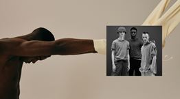 Τα casual bacics είναι τα ρούχα της νέας εποχής